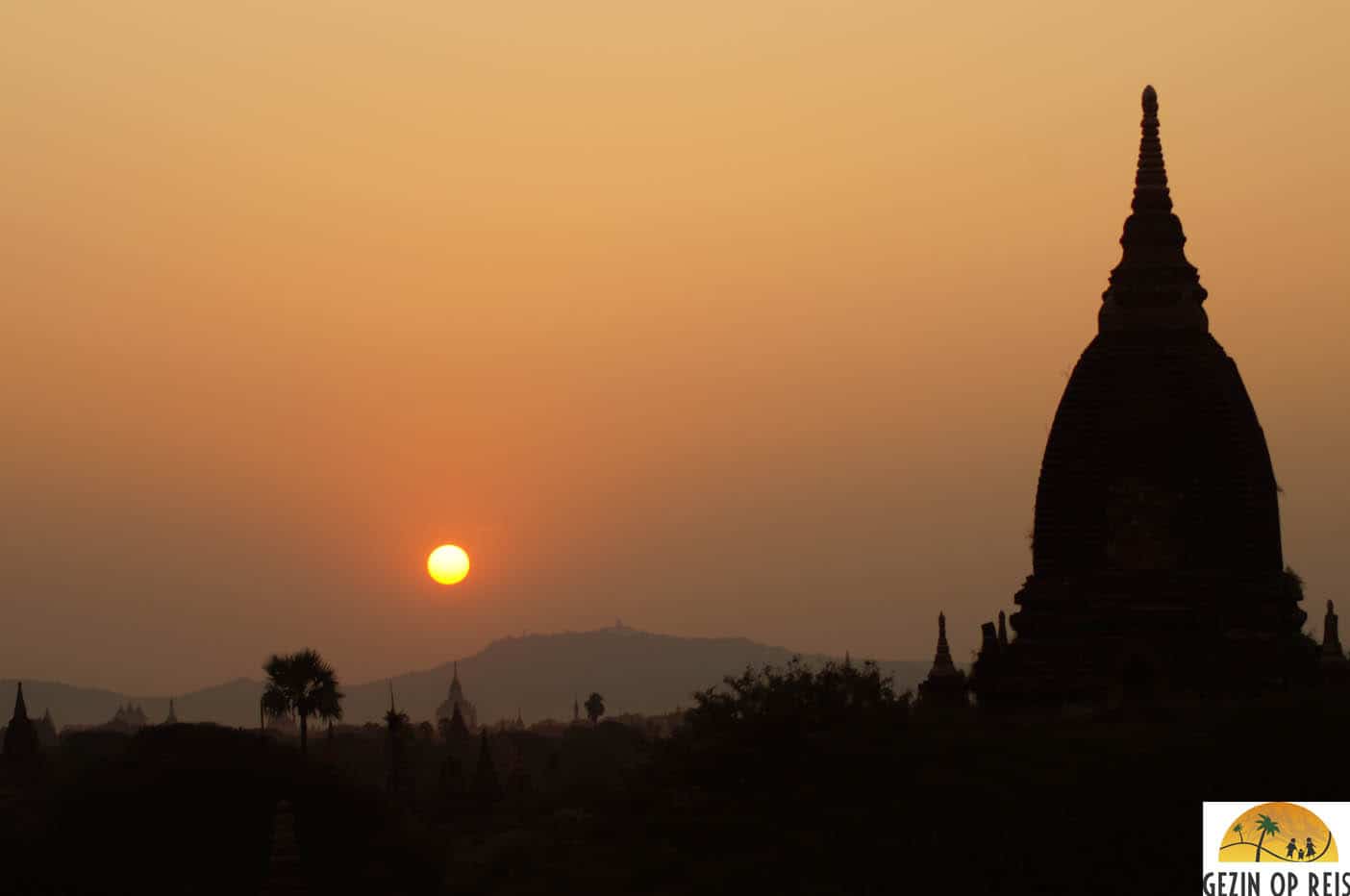 bagan alotawpyi gu hpaya zonsondergang