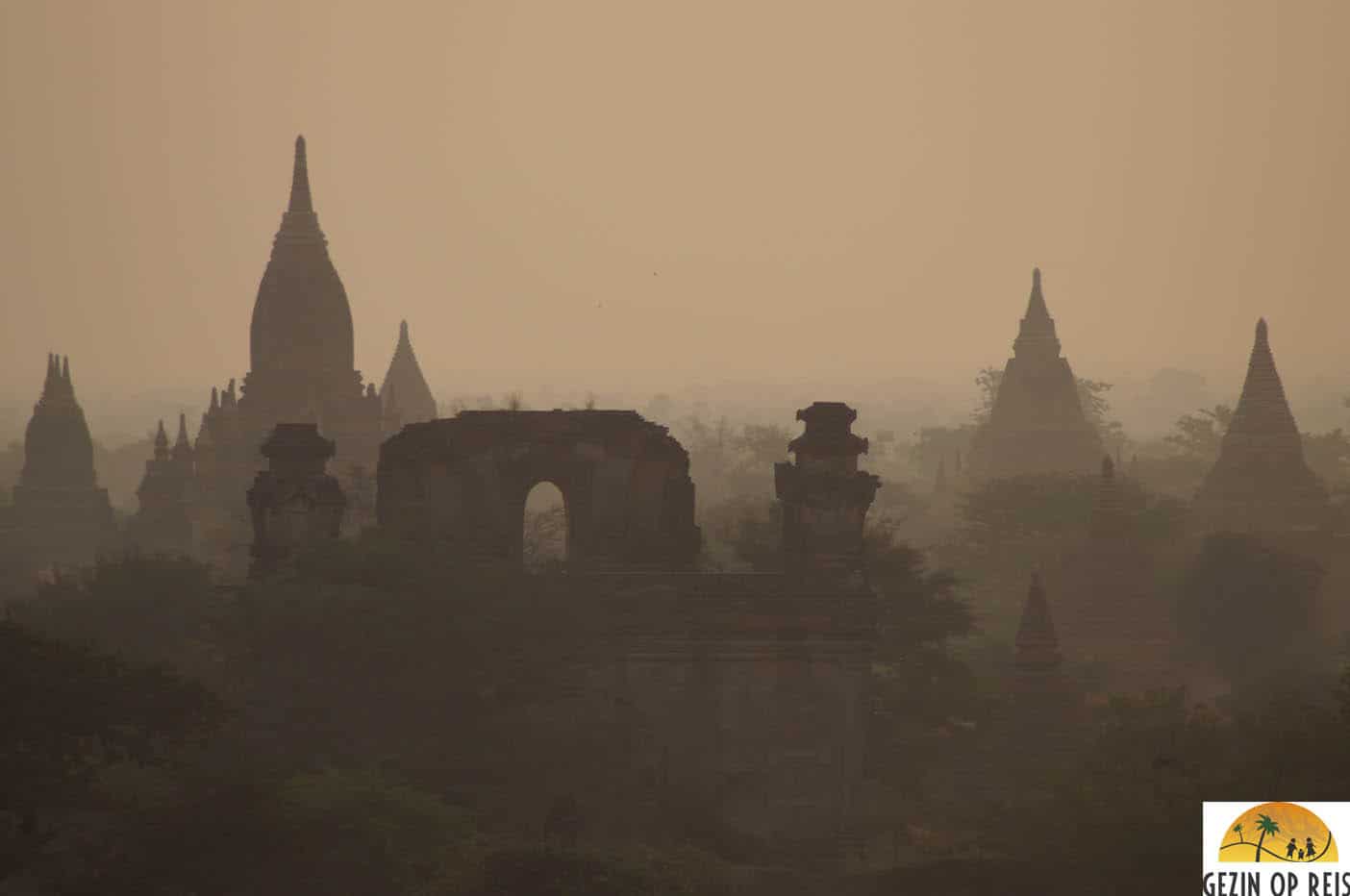 north guni bagan zonsopkomst