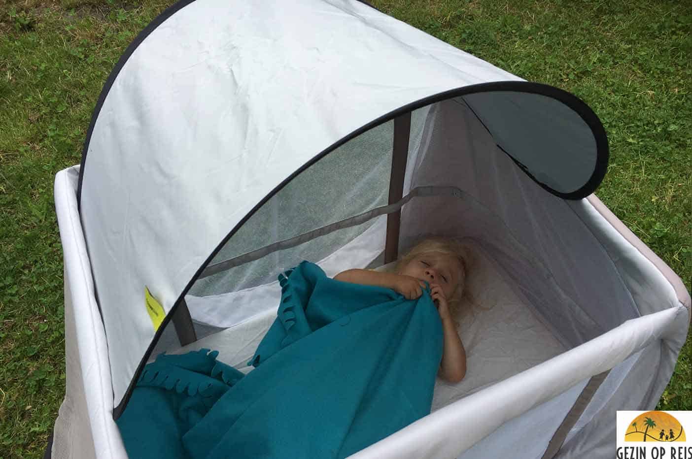 web klinker paraplu Beste campingbedje voor op vakantie of een logeerpartijtje - Gezin op Reis