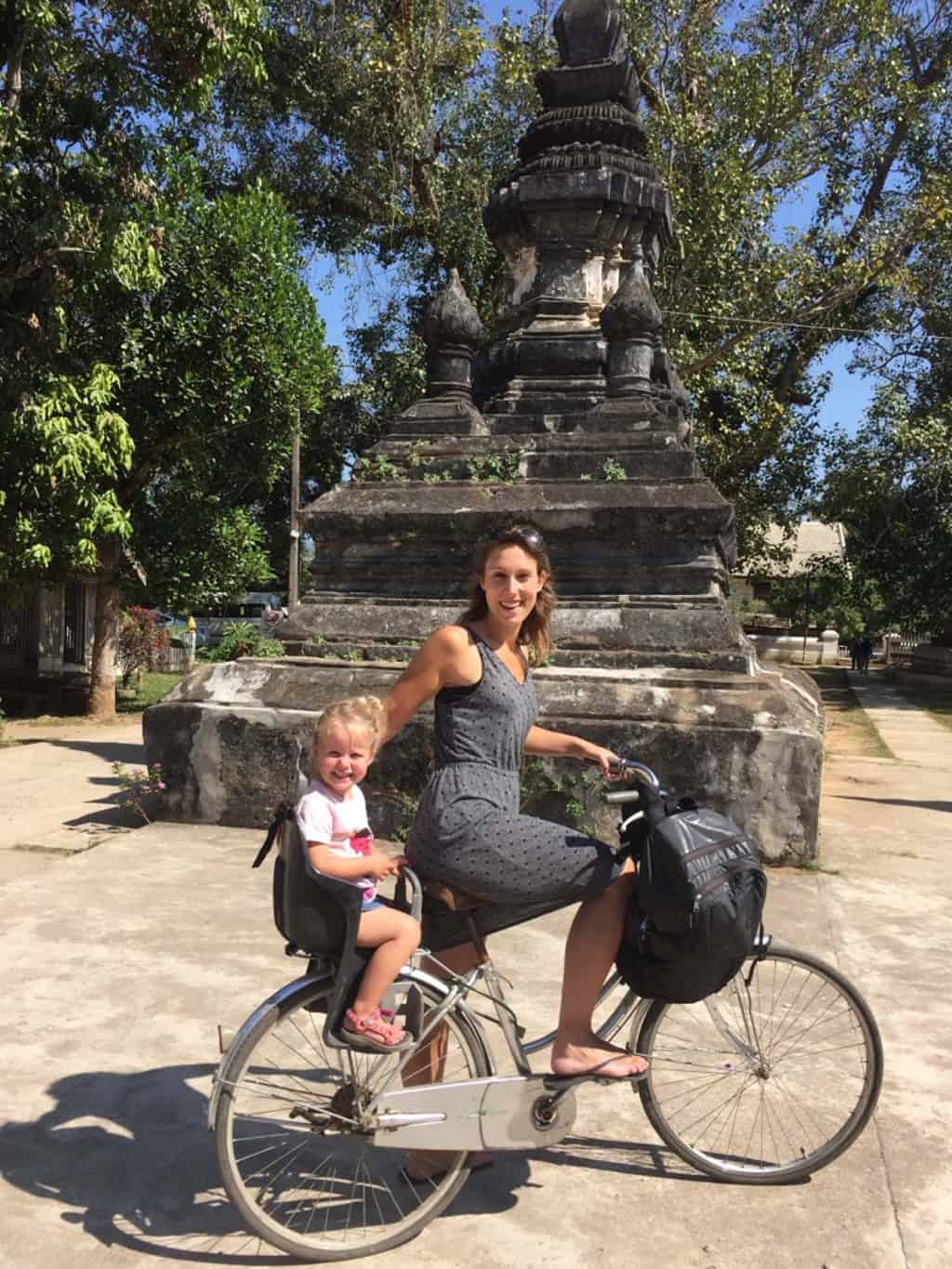 laos met kids