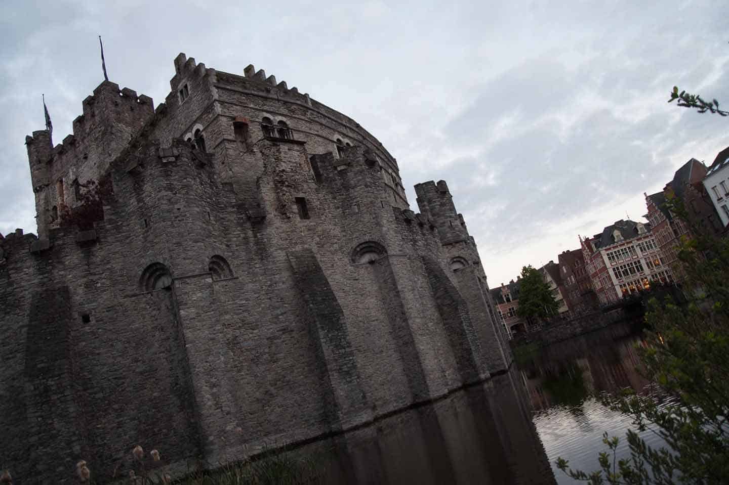 bezienswaardigheen gent gravensteen