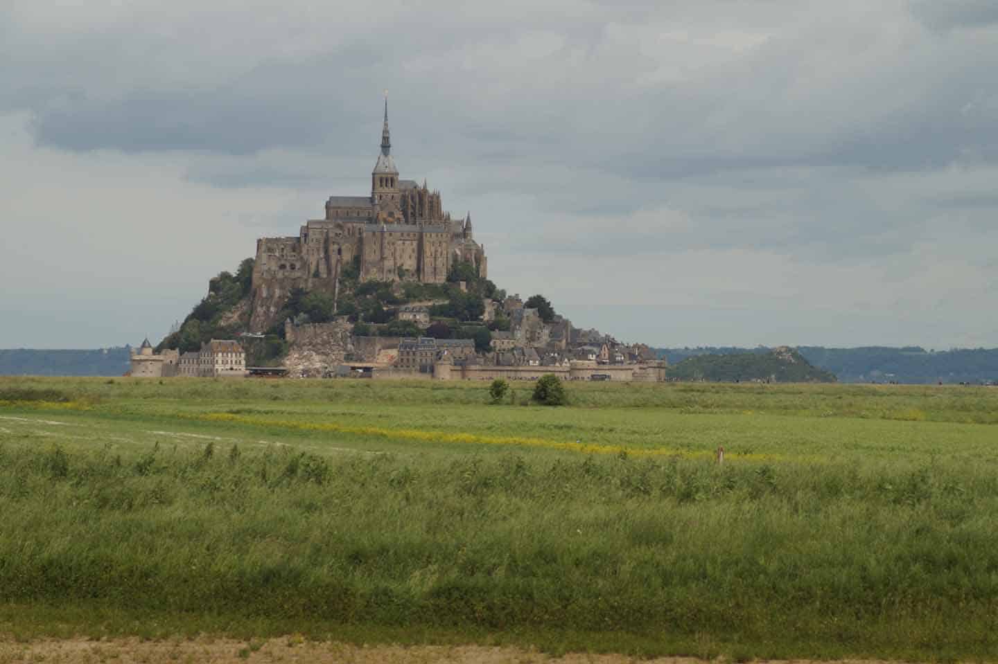 mt saint michel met kind