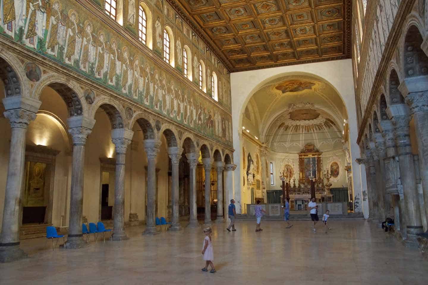 De nieuwe basiliek van Sant'Apollinare ravenna