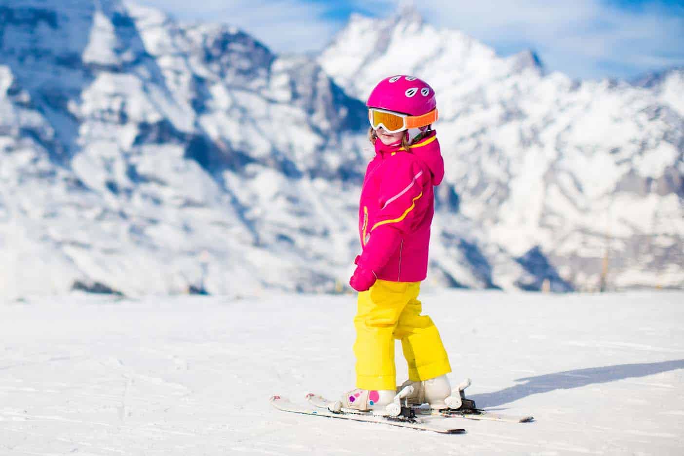 kind, wat nodig voor een skivakantie met kinderen - Gezin op