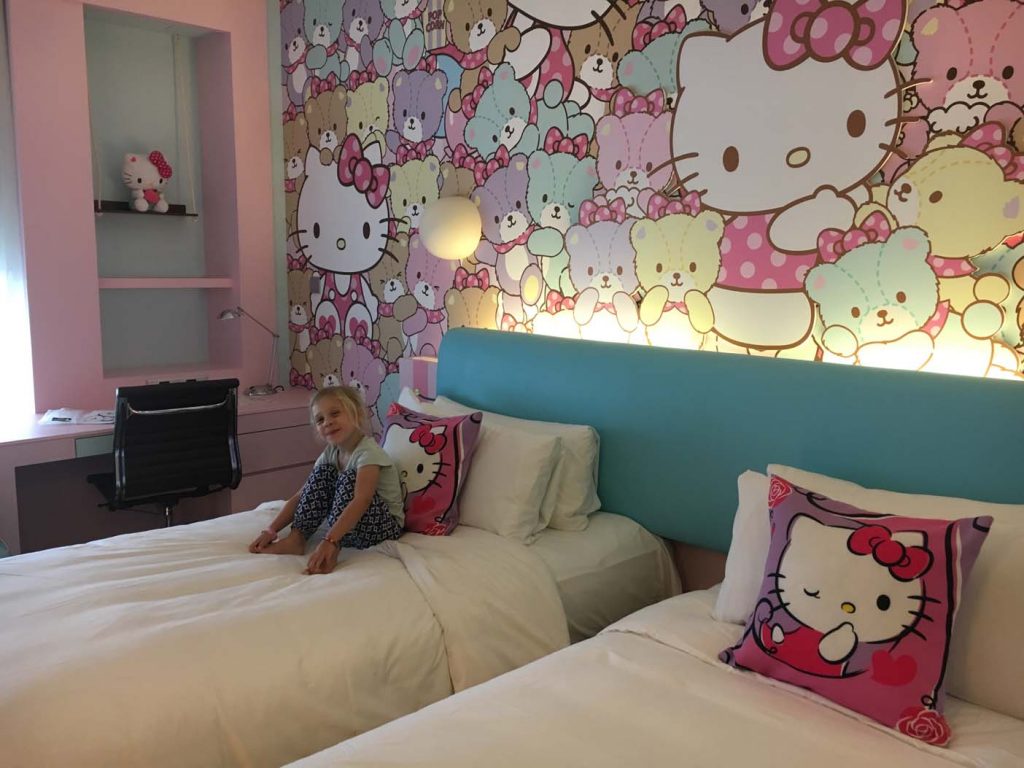 Hotel Jen Puteri Harbour hello kitty room