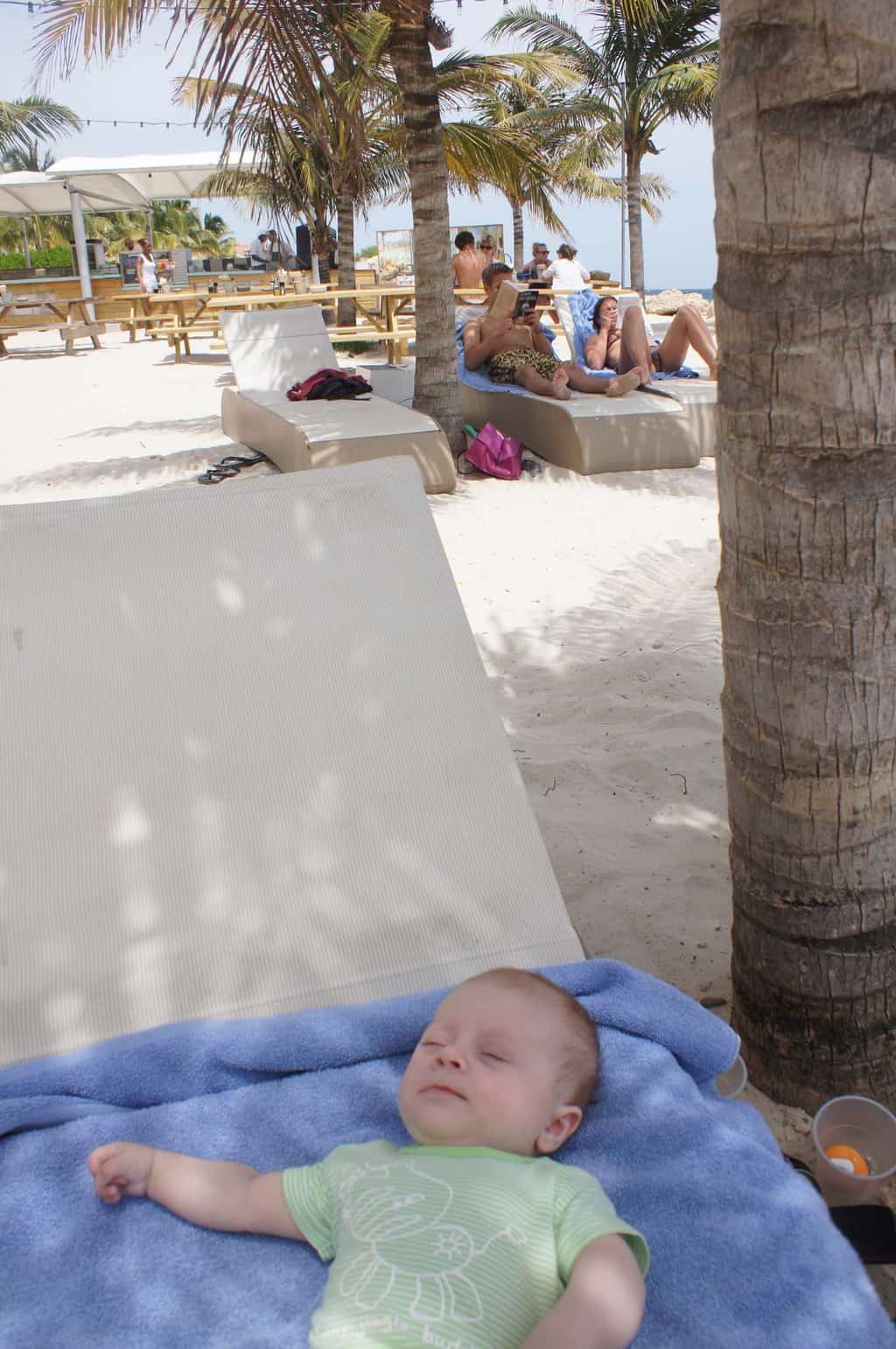 Lokken lunch Referendum Zonvakantie met baby, leukste bestemmingen en tips - Gezin op Reis