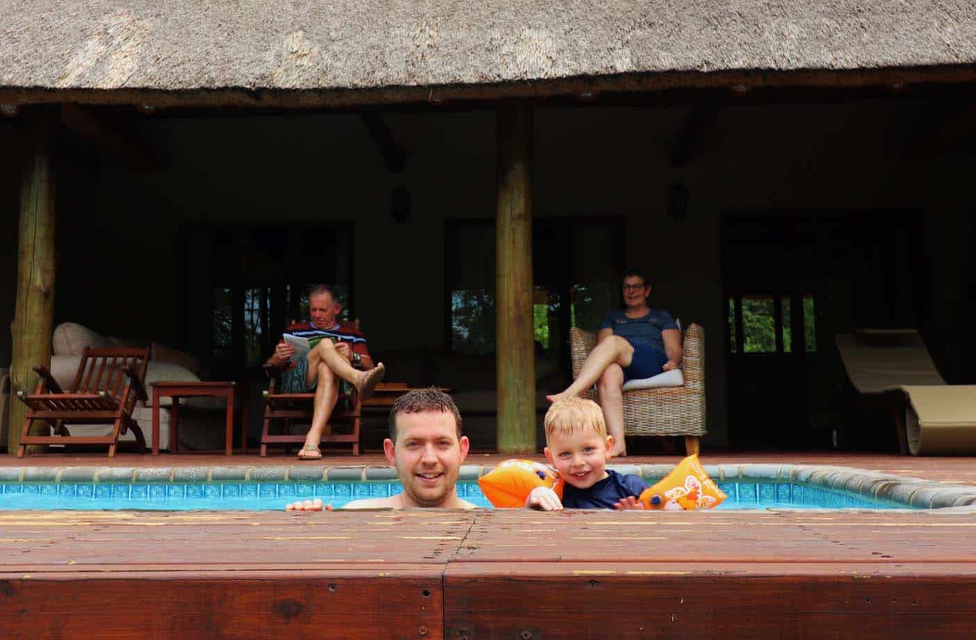 Ontdek Manyoni Private Game Reserve vanuit Rhino River Lodge