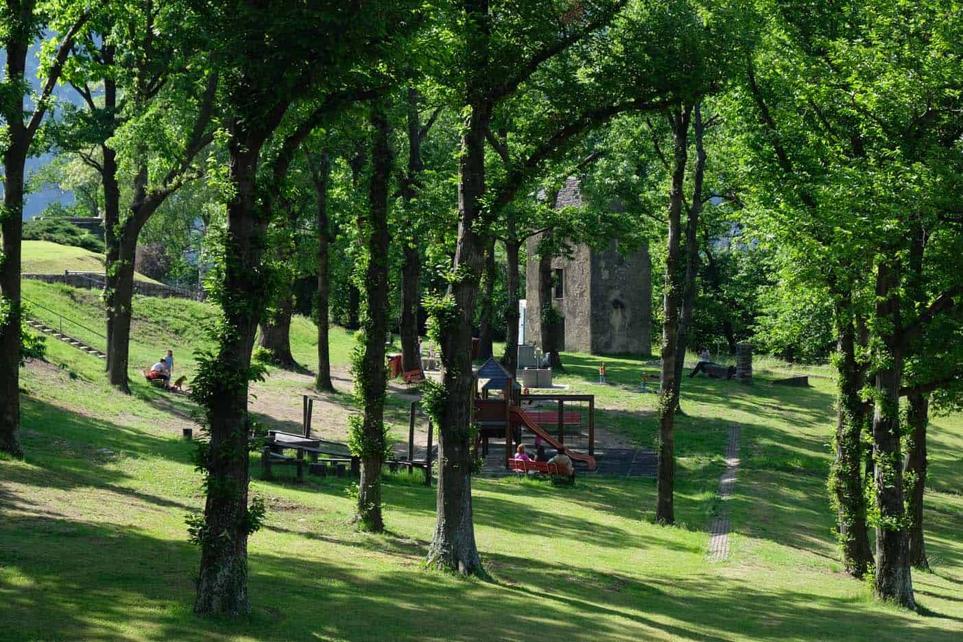 bellinzona montebello speeltuin kasteel