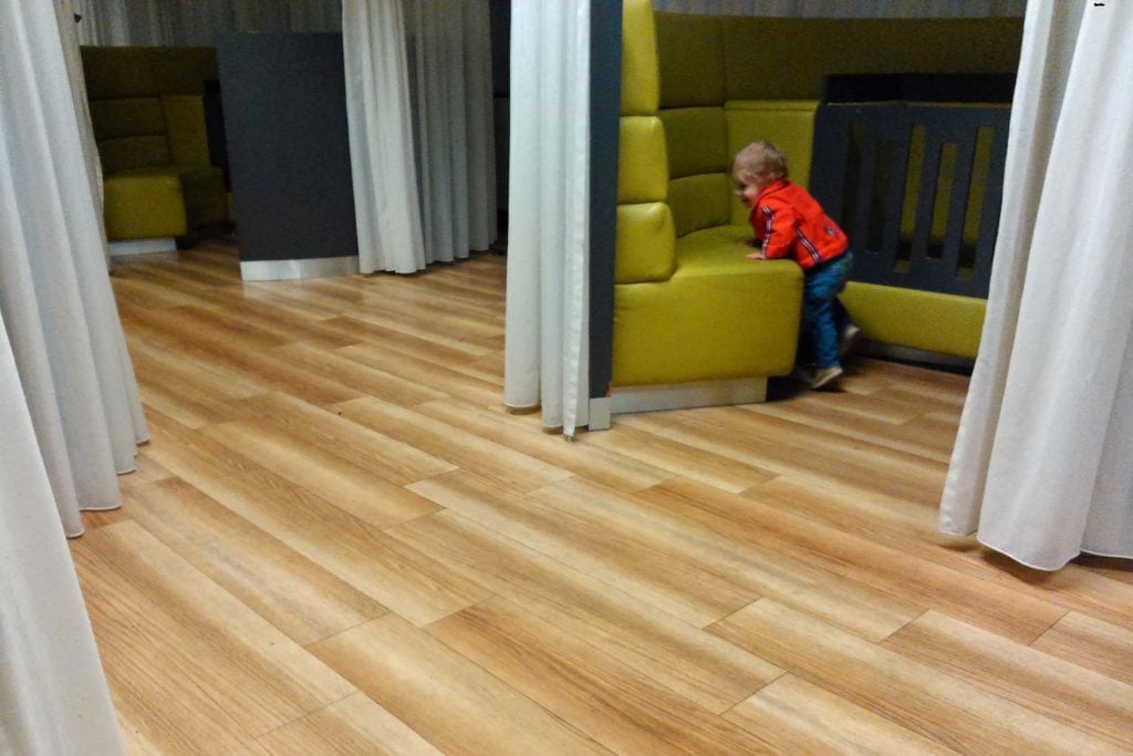 schiphol babycare lounge