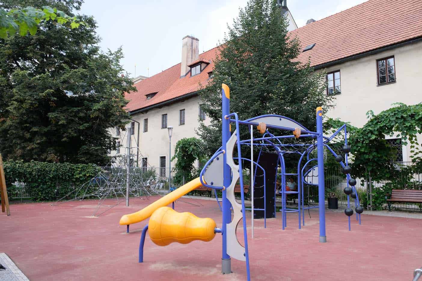 praag met kinderen speeltuin