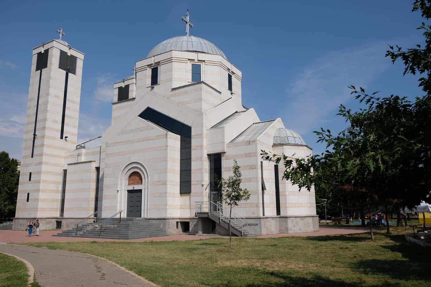 nis servie bezienswaardigheden kerk