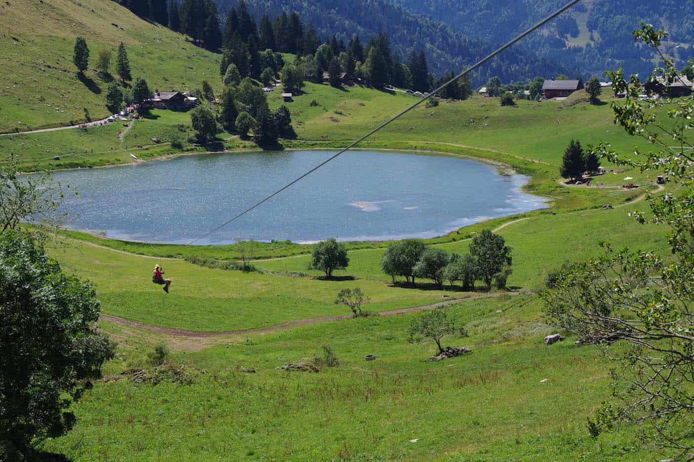 La clusaz zomer franse alpen zipline