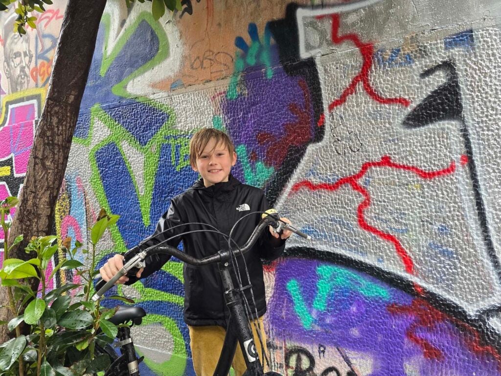 athene met kinderen bajabikes