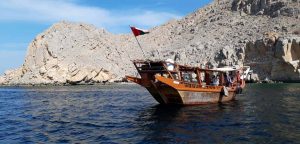 musandam oman met kinderen