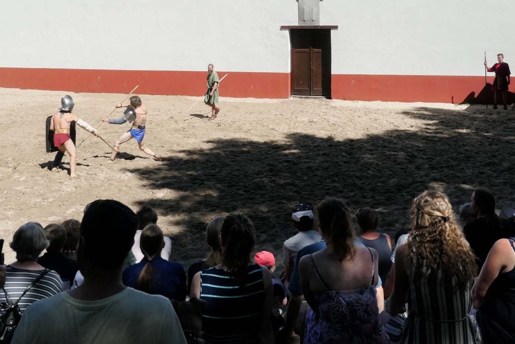 Archeon met kinderen