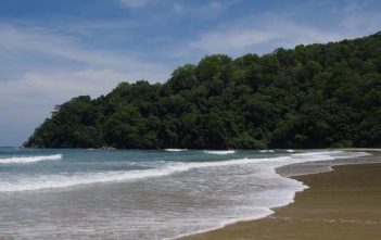 Genieten van strand én natuur bij Shangri La’s Rasa Ria Resort