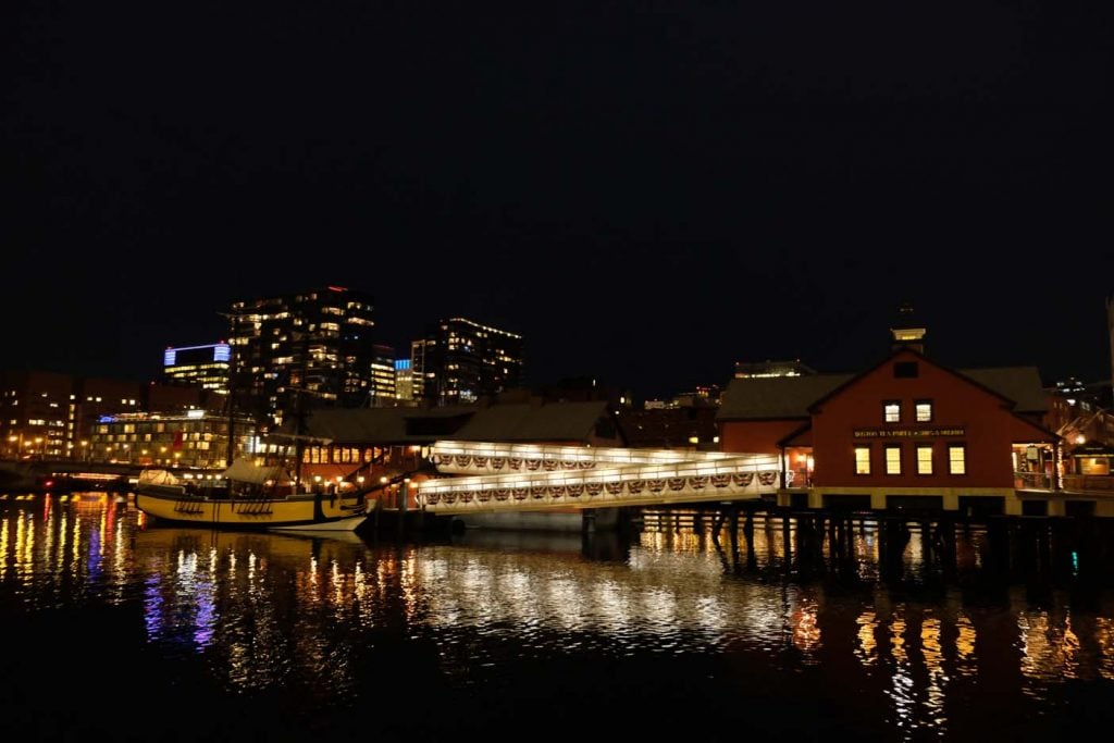 Boston Tea Party Ships & Museum