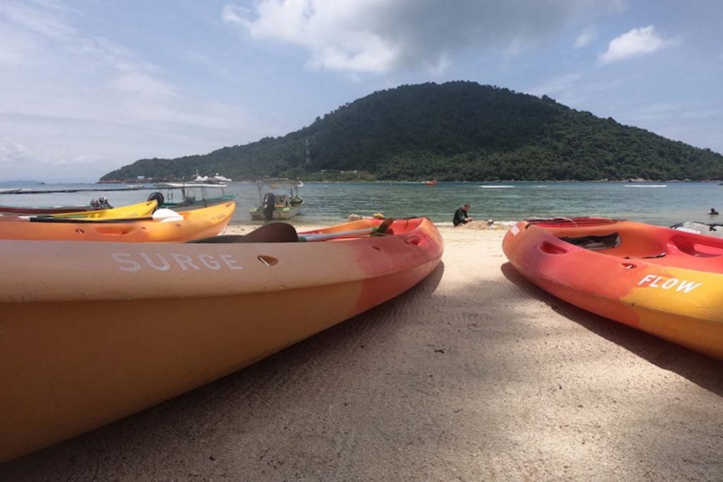 Perhentian eilanden met kinderen kanoen