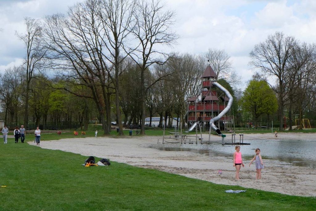 vakantiepark zwemvijver leistert