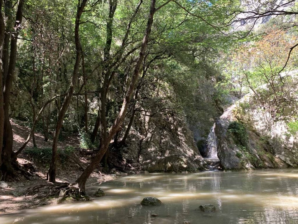 Sentonina staza waterval