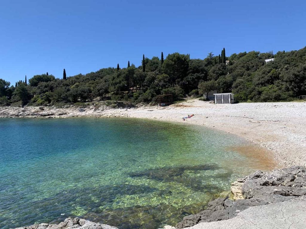 Pula strand met kinderen