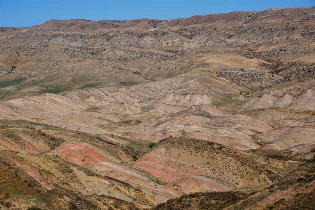 rainbow mountain David Gareja