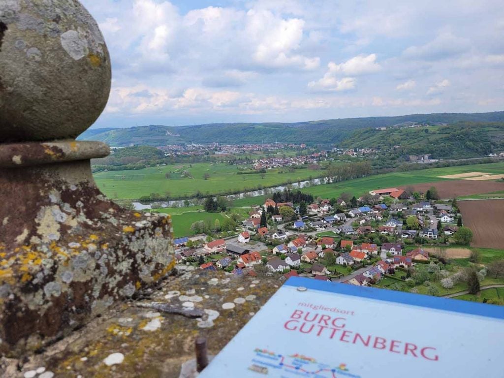 Burg Guttenberg uitzicht