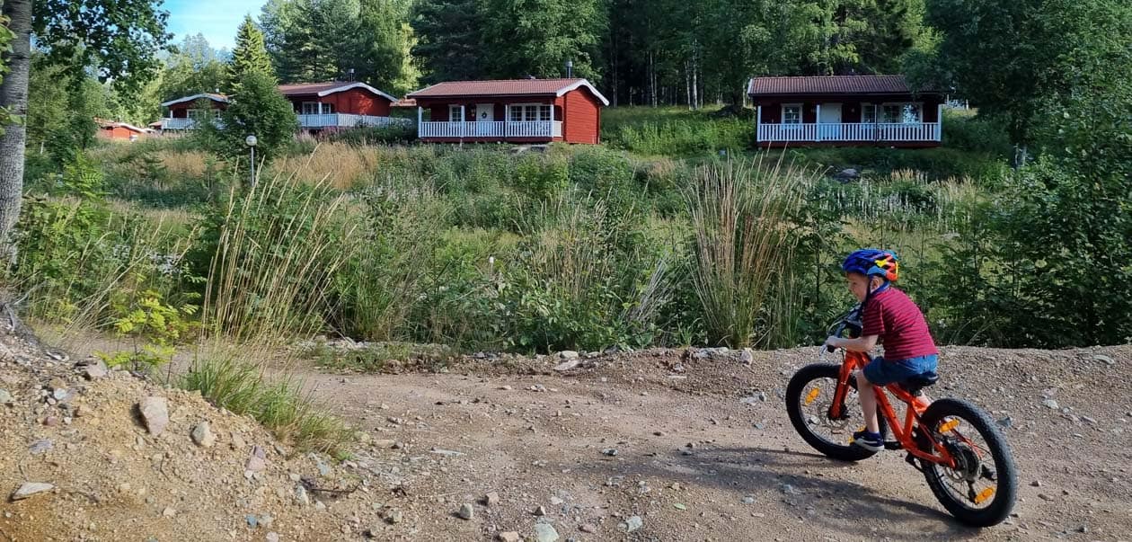 Vakantiepark Säfsen Resort, vermaak aan het meer
