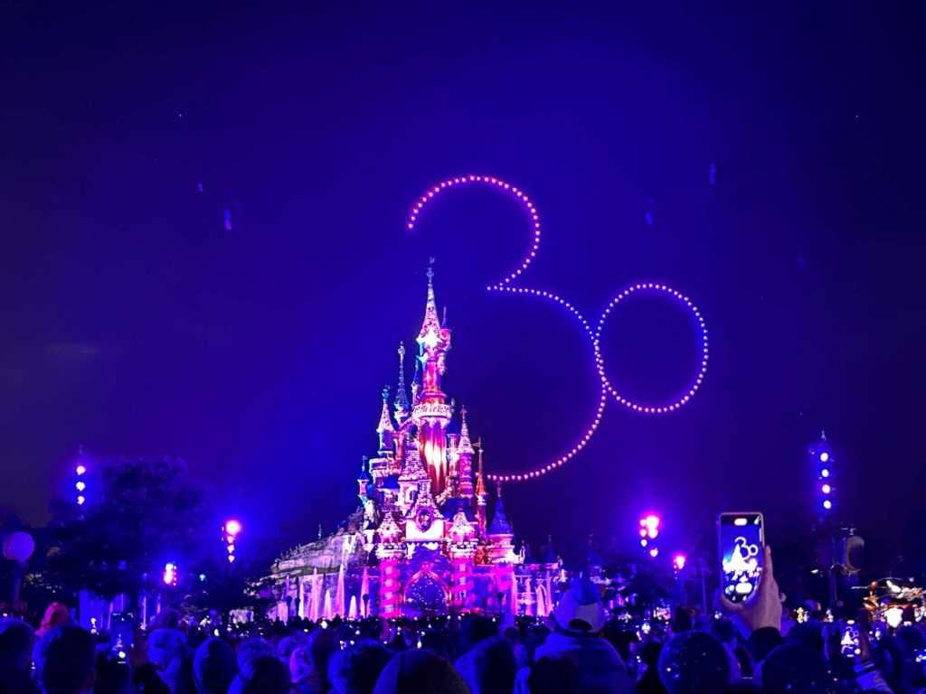 Disneyland 30