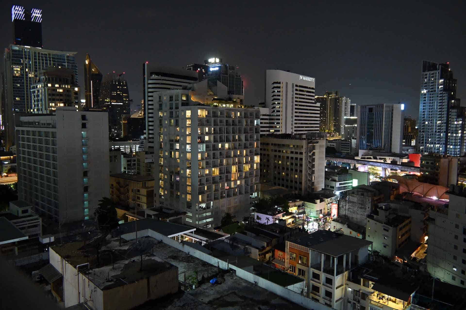 Hotel Parkroyal Bangkok - uitzicht hotelkamer