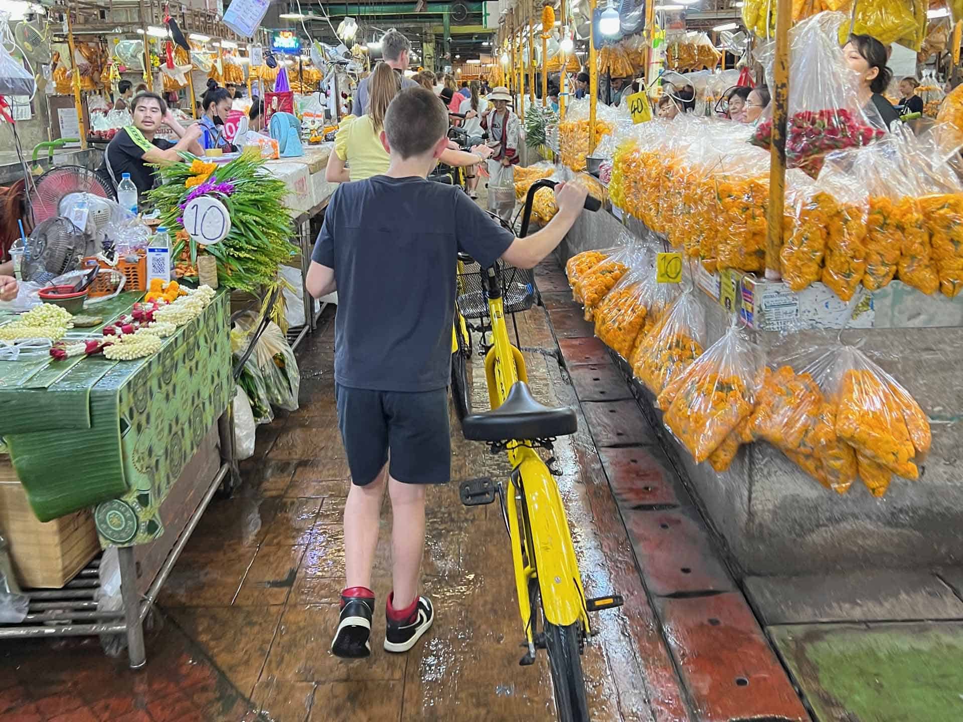 Fietsen Bangkok markt