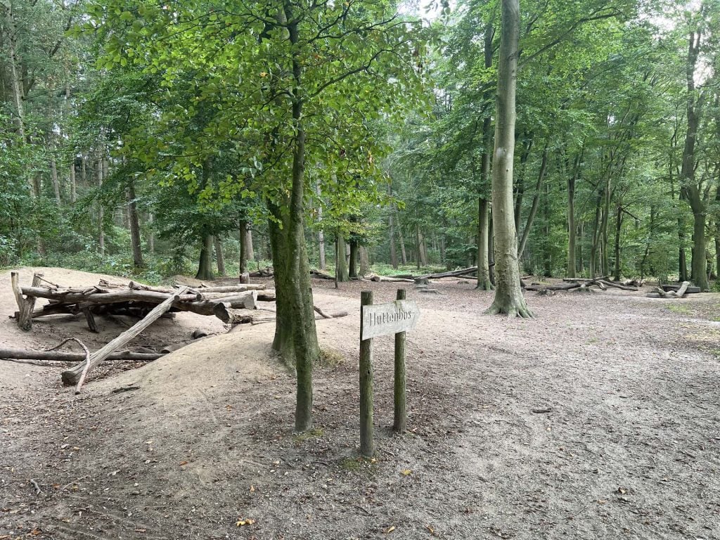 Speelnatuur van Oerrr in het Bergherbos