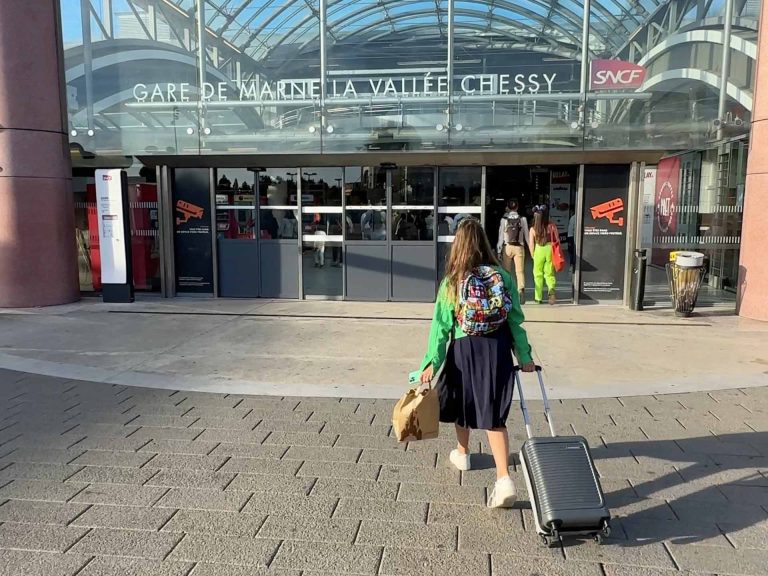 Met de trein naar Disneyland Paris, onze tips en ervaring! - Gezin op Reis