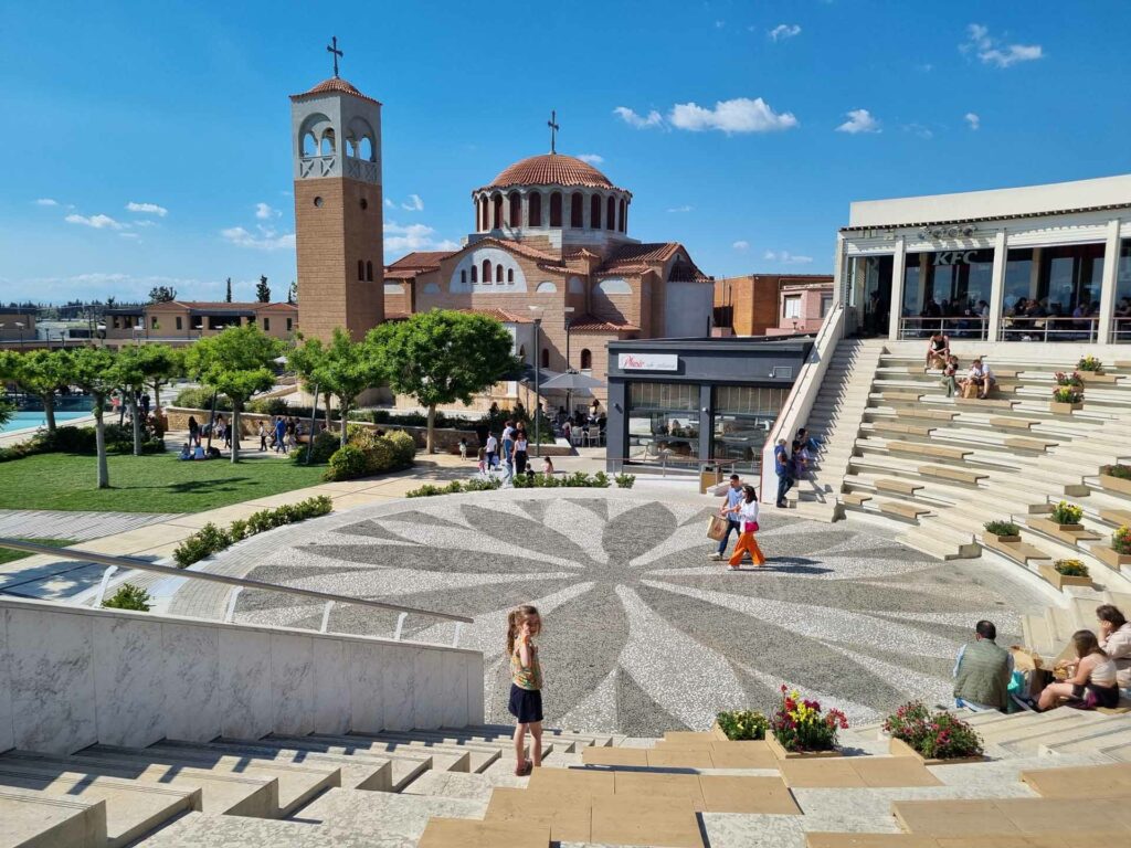 Thessaloniki Cosmos winkelcentrum