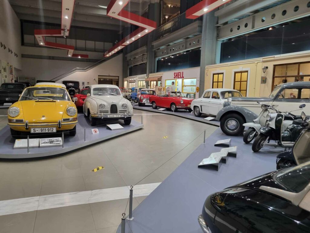 Neosis museum auto's