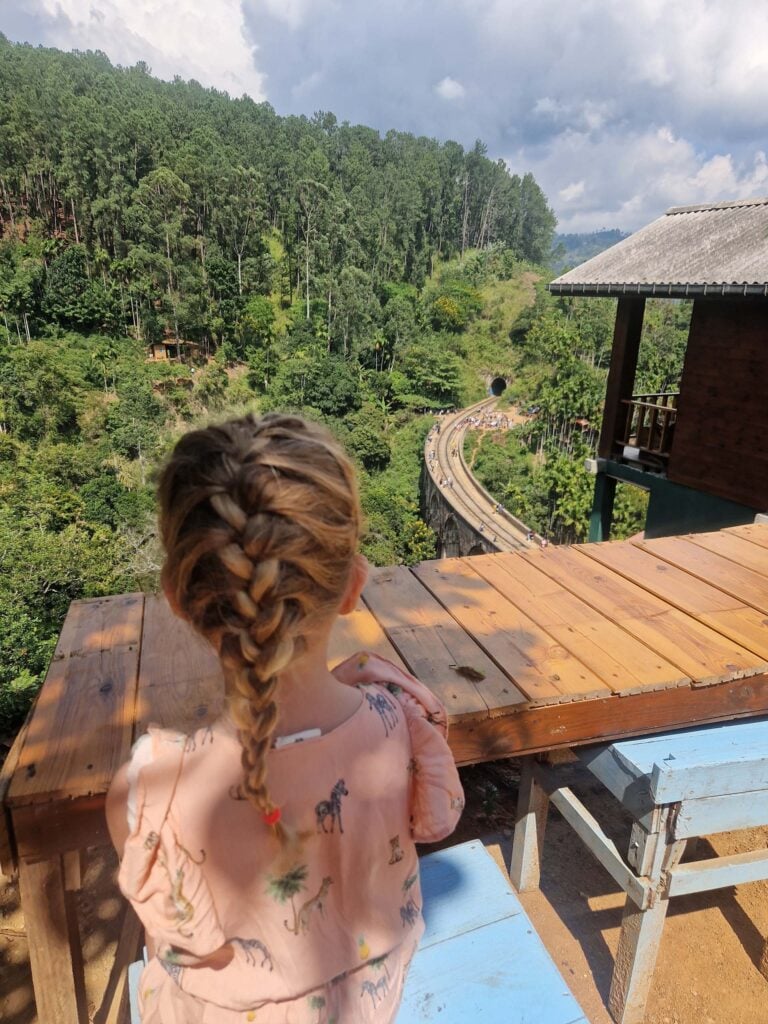 Ella met kinderen zipline