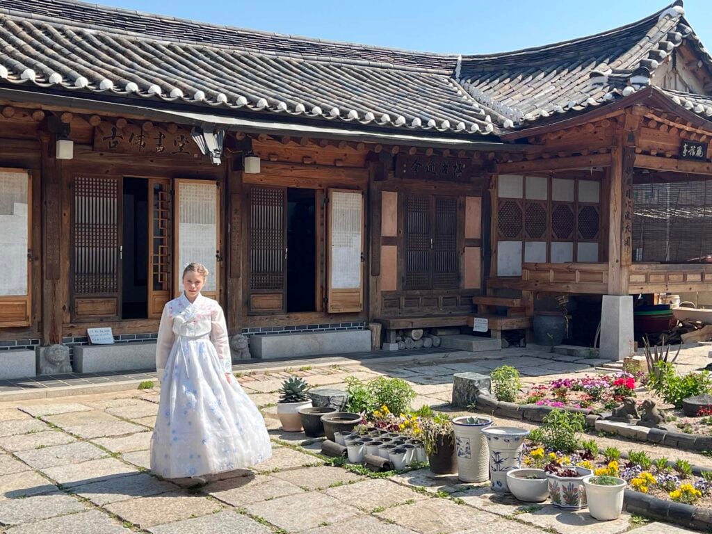 Bukchan hanok village