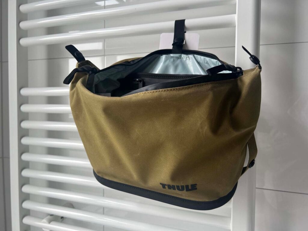 Thule Aion Toiletry Bag
