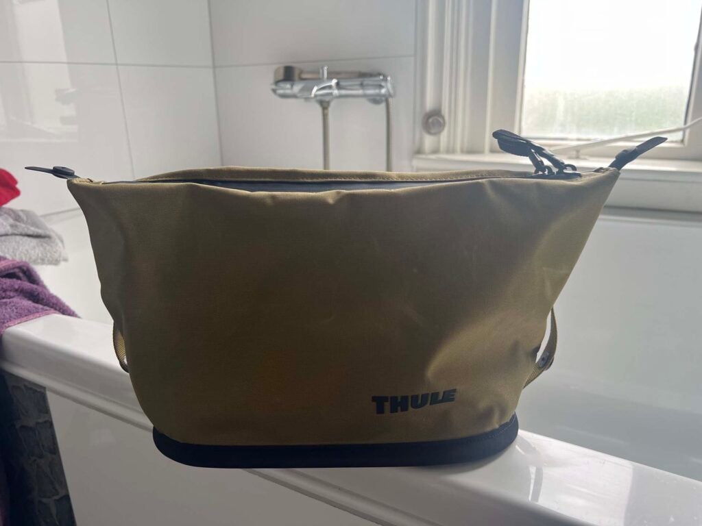 Thule Aion Toiletry Bag