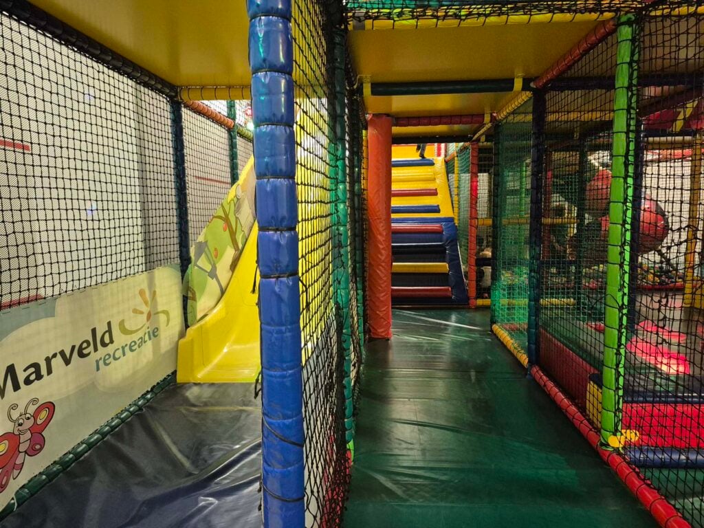 Marveld recreatie binnenspeeltuin