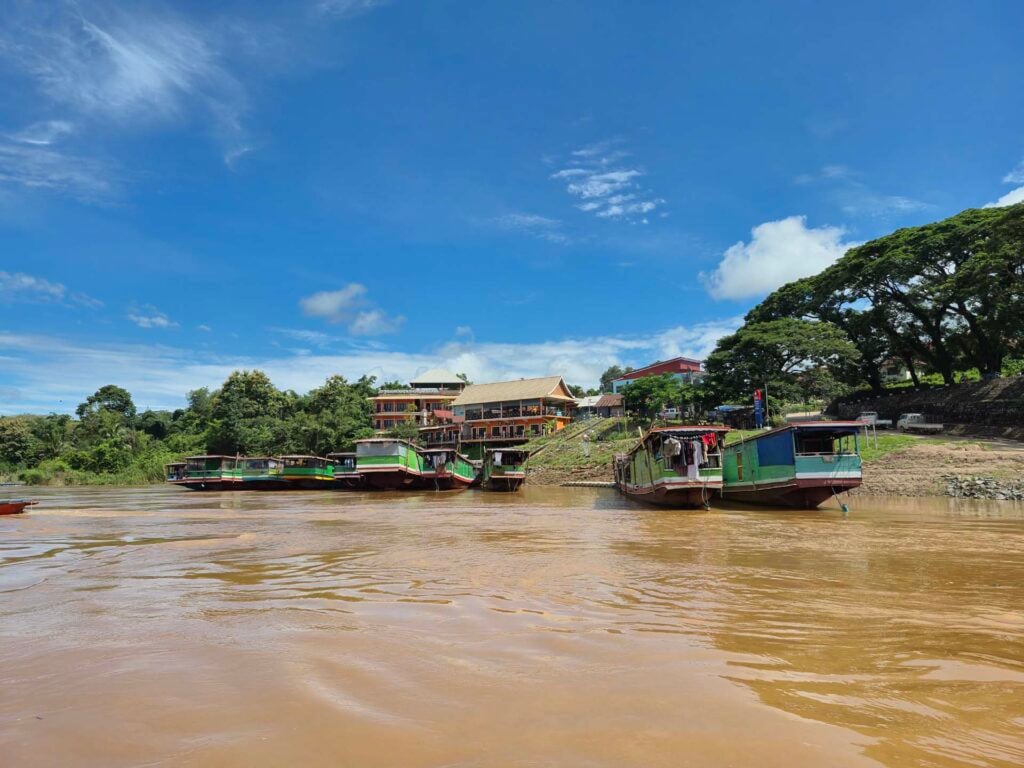 Laos slowboat Luang Prabang