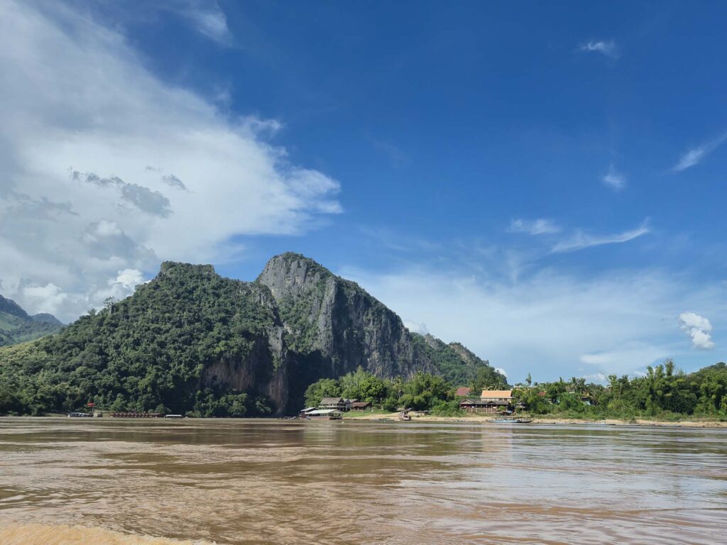 Laos slowboat Luang Prabang