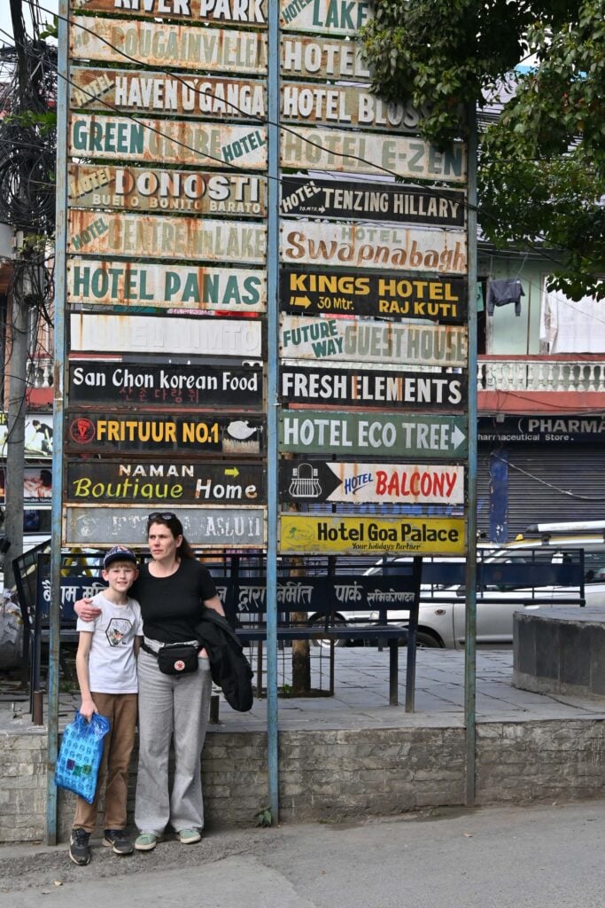 pokhara met kinderen