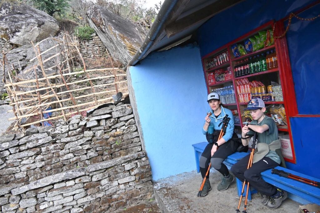 poonhill met kinderen