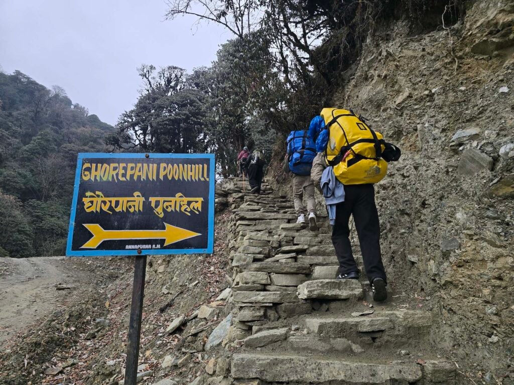 poonhill met kinderen