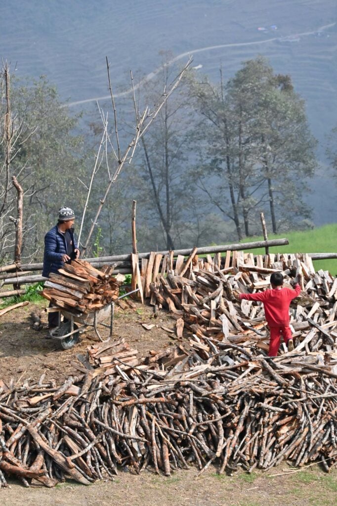 poonhill met kinderen