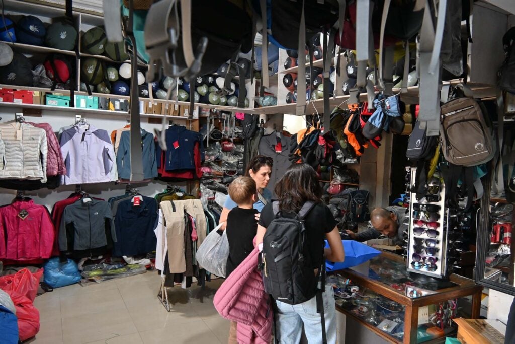 Voorbereiden poon hill nepal met kinderen