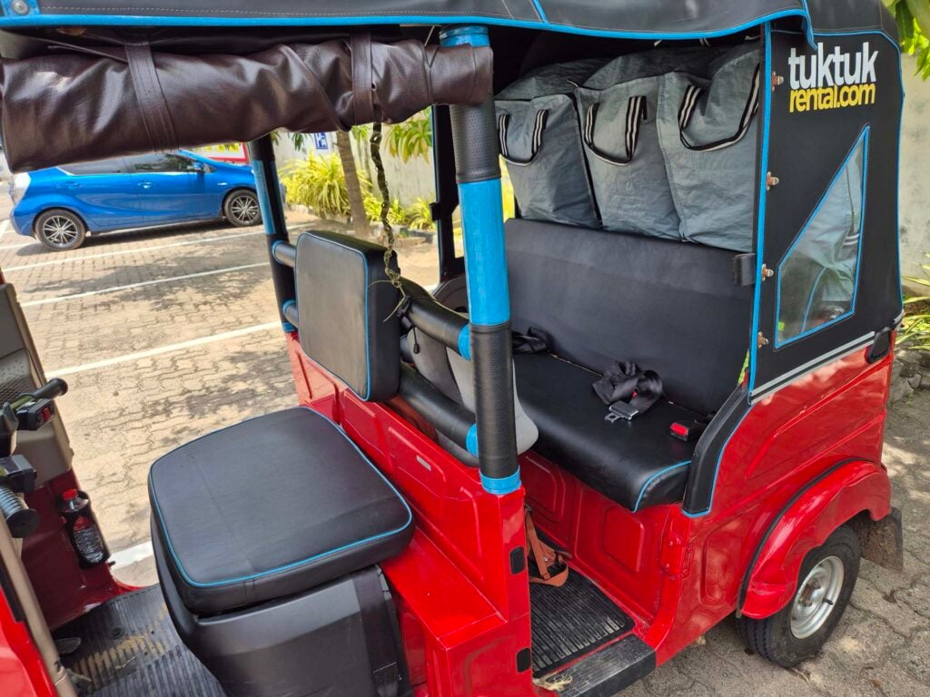 Tuktuk Sri Lanka huren met kinderen