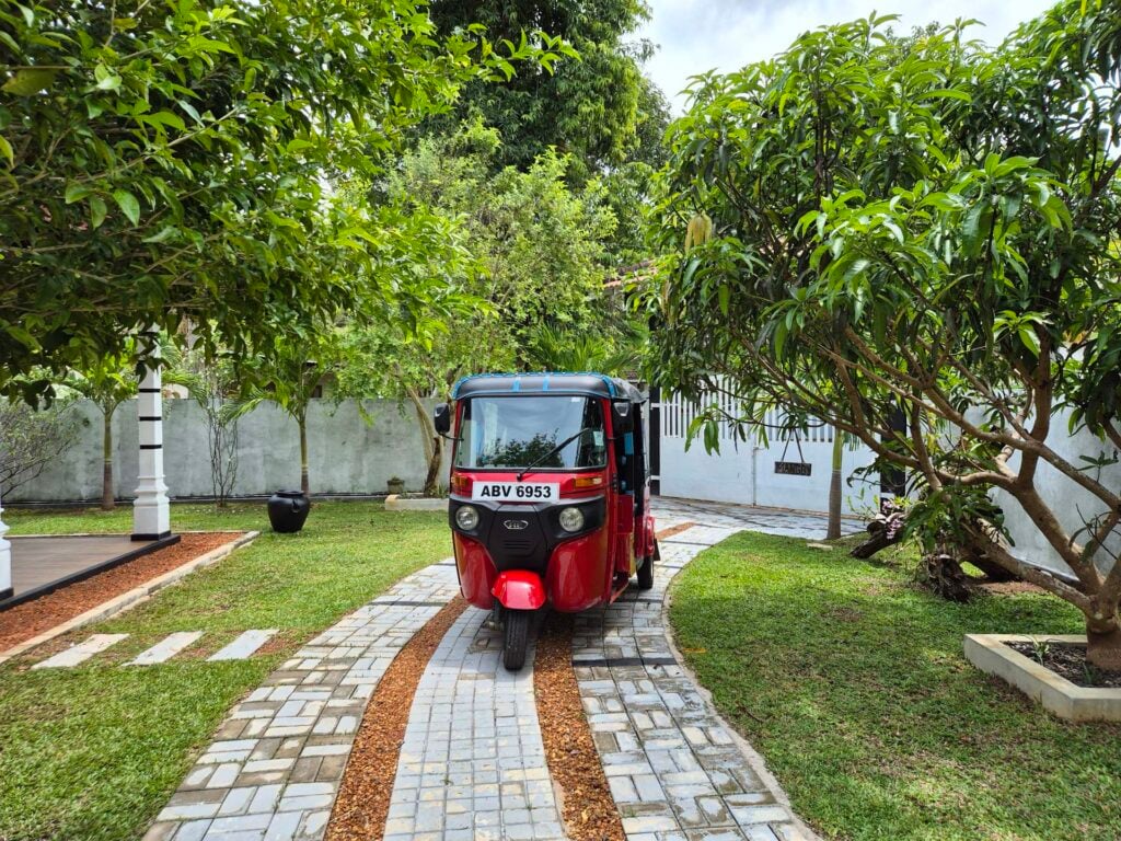 Tuktuk Sri Lanka huren met kinderen