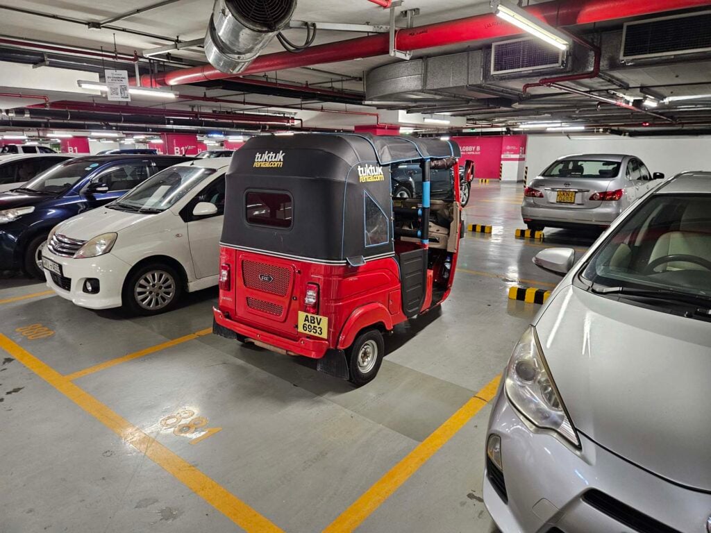 Tuktuk Sri Lanka huren met kinderen